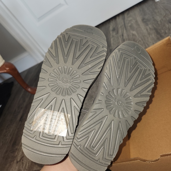 UGG Women's Gray Suede Slippers - Picture 7 of 10